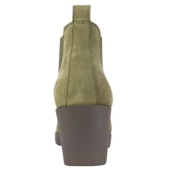 Cliffs by White Mountain Percy Wedge Chelsea Boot - Picture 4 of 6